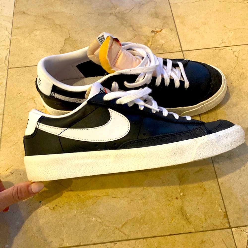 Nike men’s shoes size 8.5